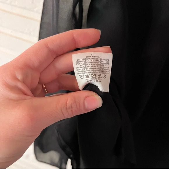 Tory Burch Black Long Sleeve Embellished Studded Silk Top, Women’s Size 2 - Picture 4 of 9